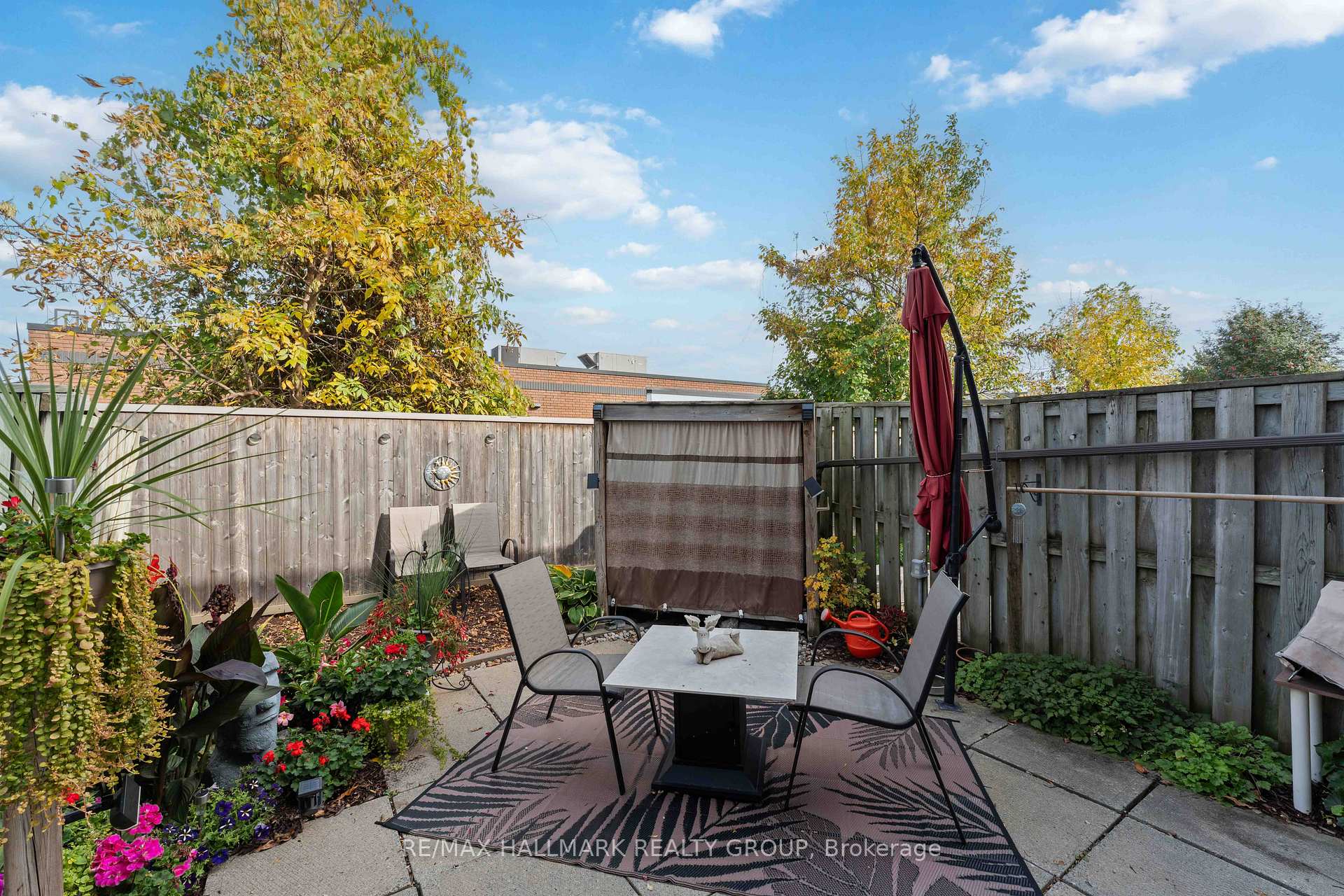 Photo 13 of Unit 32, 941 Cookshire Crescent, Ottawa, Fallingbrook/Ridgemount — HOMEH