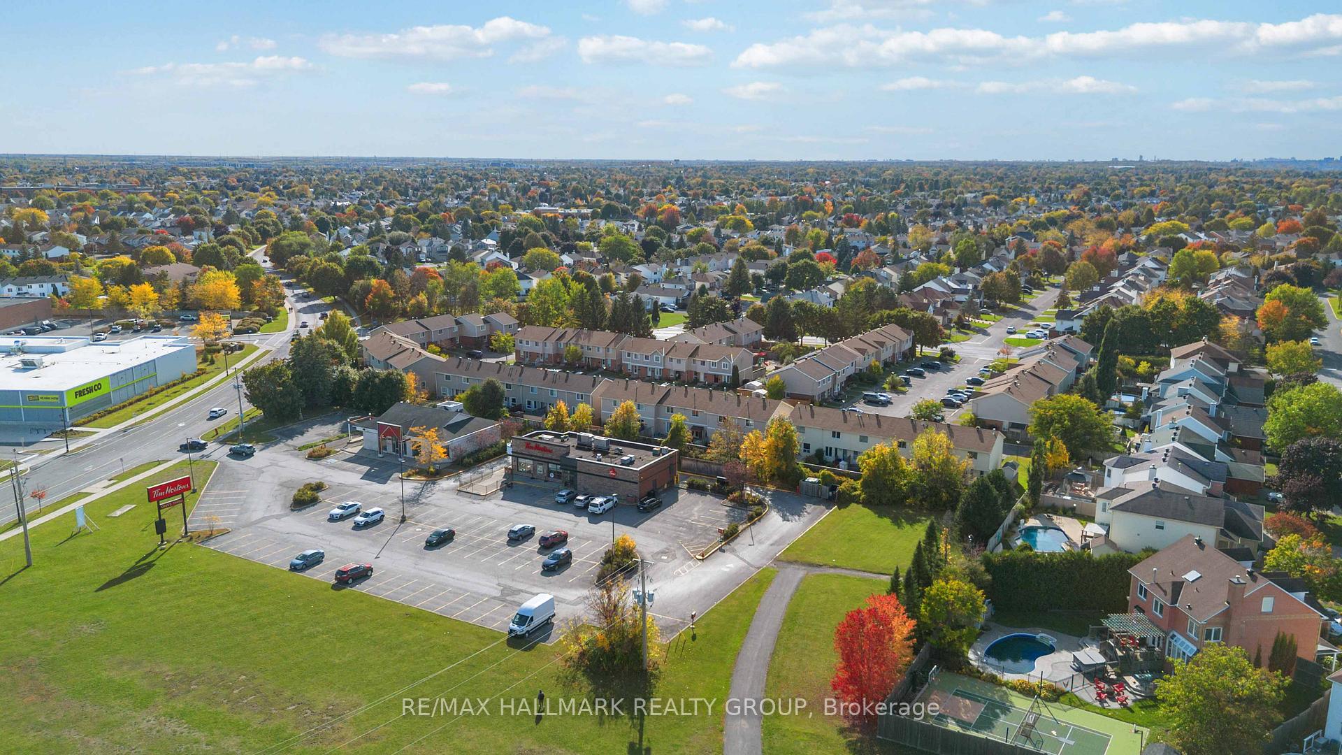 Photo 37 of Unit 32, 941 Cookshire Crescent, Ottawa, Fallingbrook/Ridgemount — HOMEH