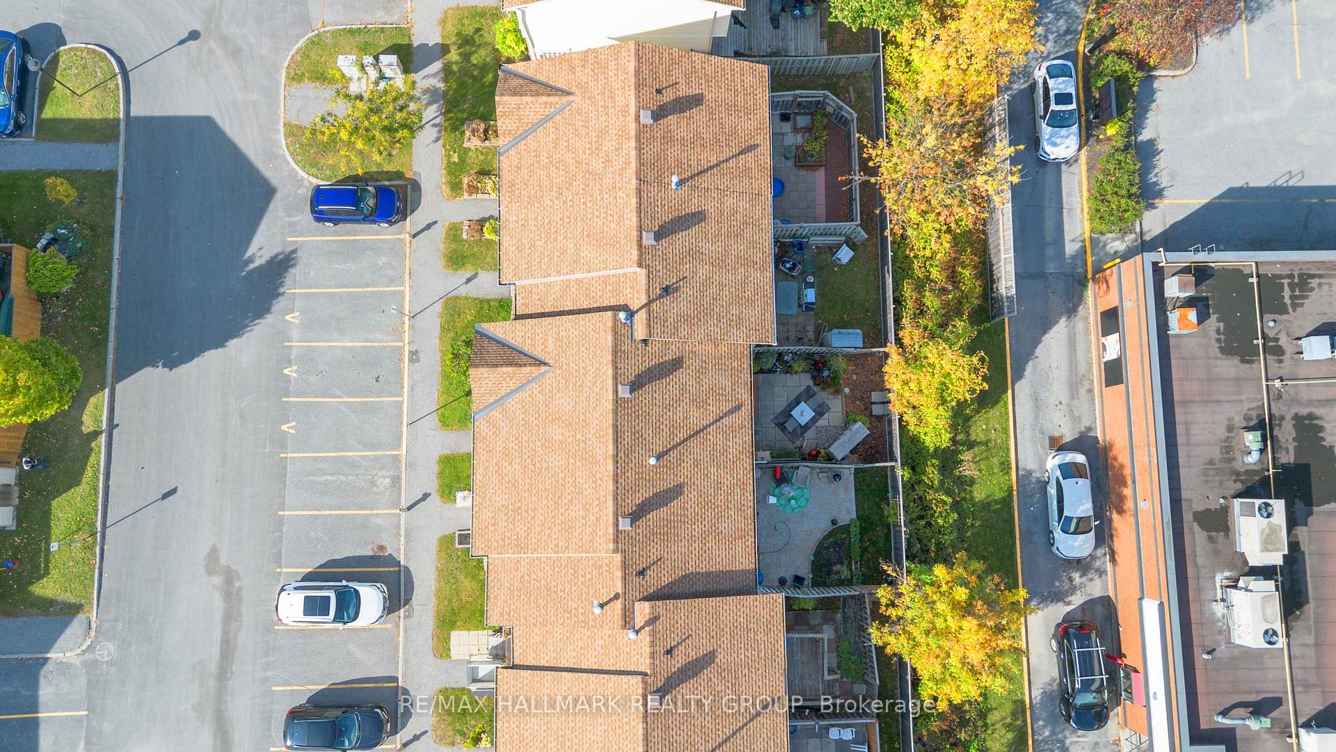 Photo 17 of Unit 32, 941 Cookshire Crescent, Ottawa, Fallingbrook/Ridgemount — HOMEH