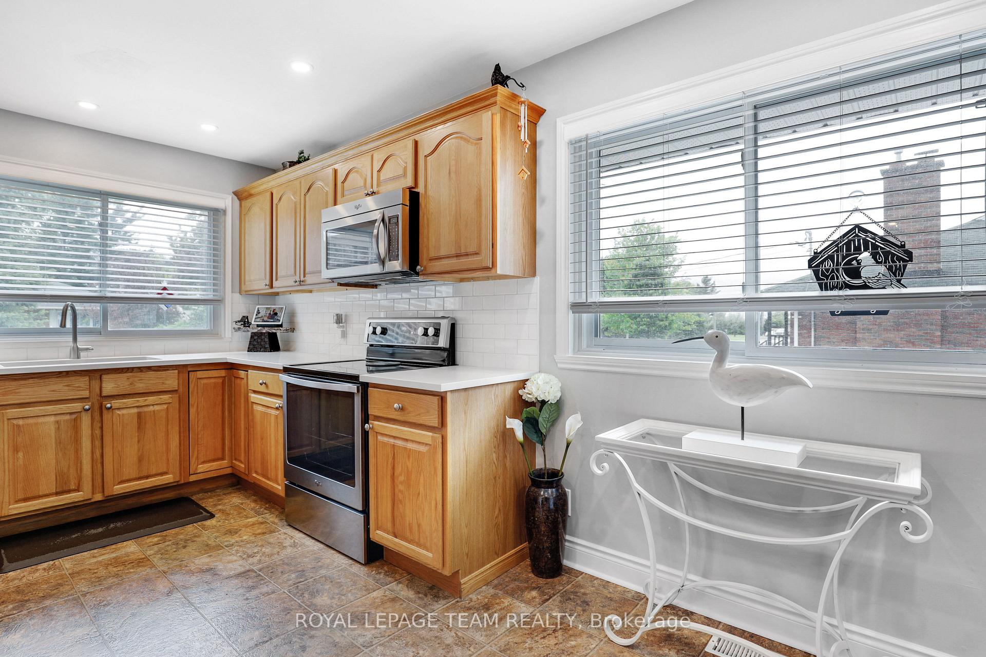Photo 10 of 1707 Dover Road, Cornwall — HOMEH
