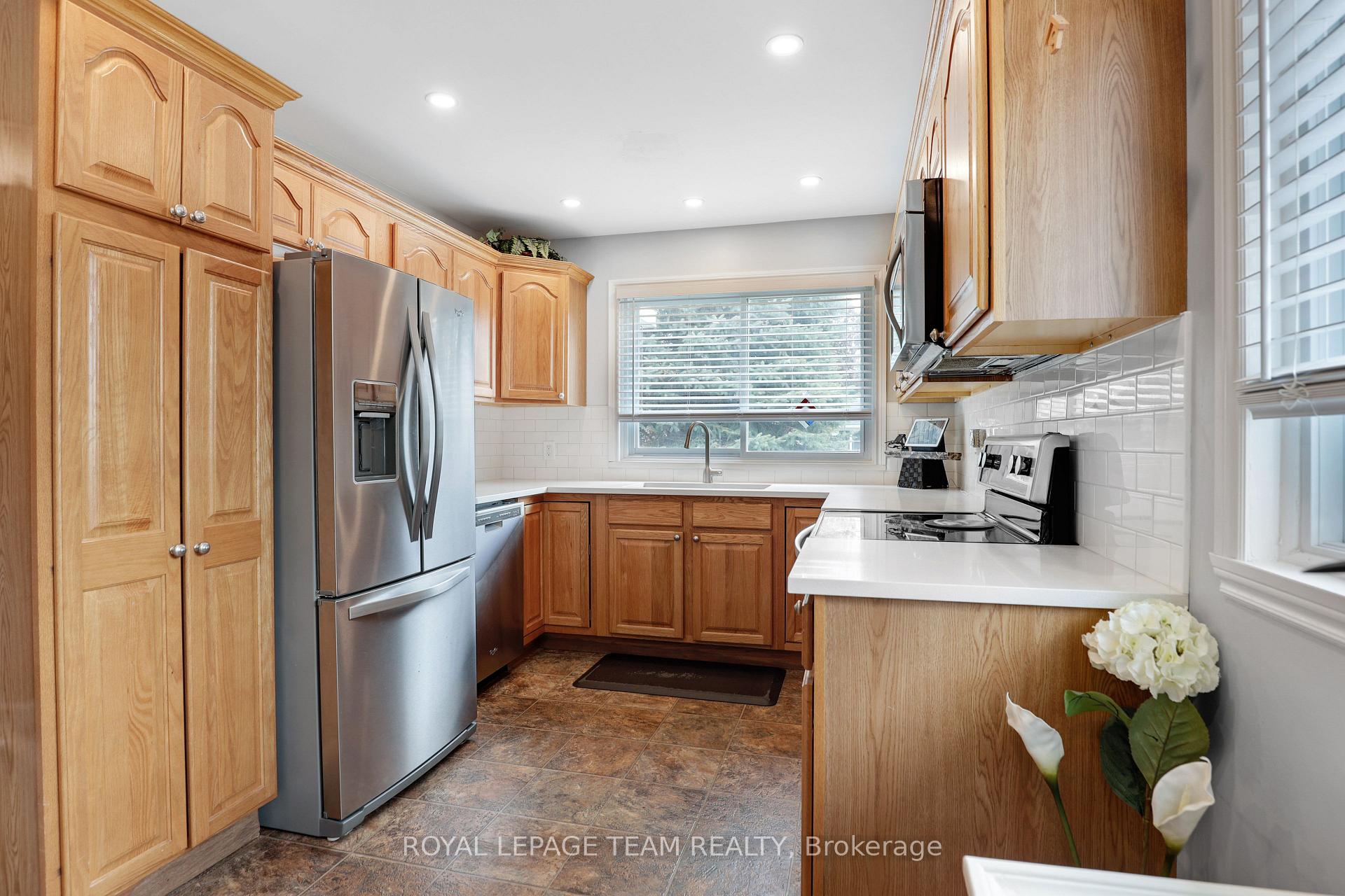 Photo 11 of 1707 Dover Road, Cornwall — HOMEH