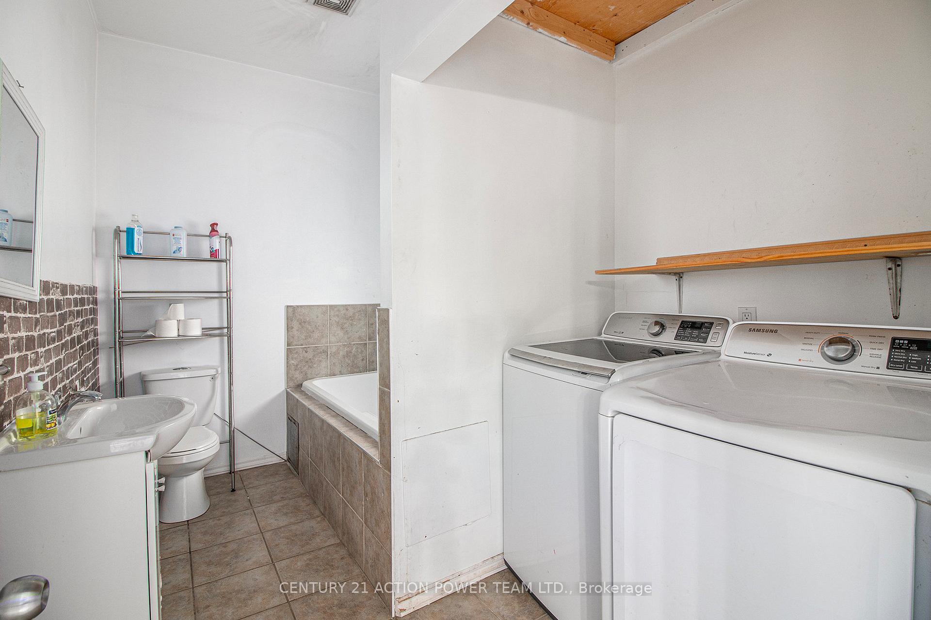 Photo 18 of 18 George Street S, North Stormont, North Stormont (Finch) Twp — HOMEH