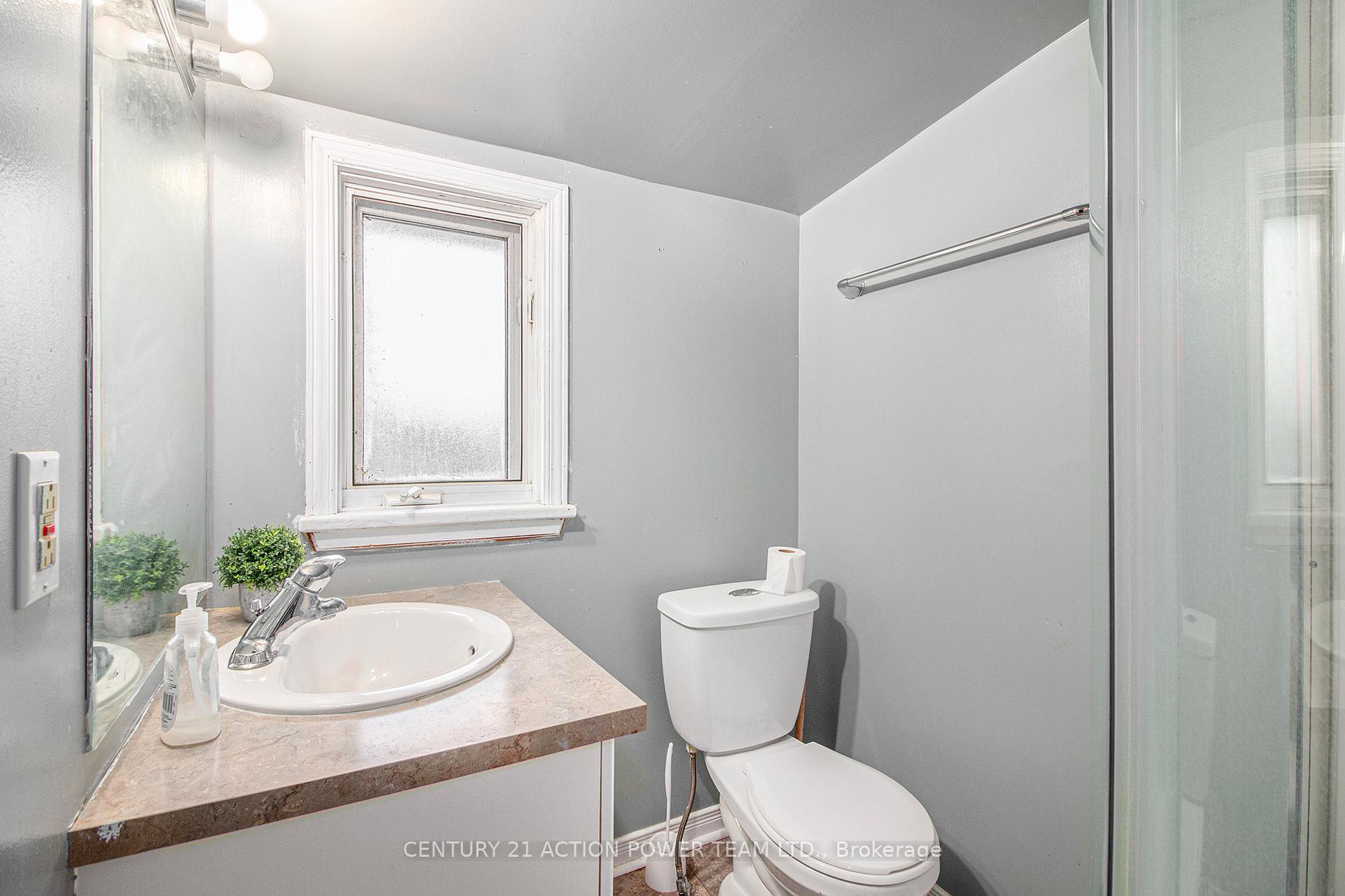 Photo 25 of 18 George Street S, North Stormont, North Stormont (Finch) Twp — HOMEH