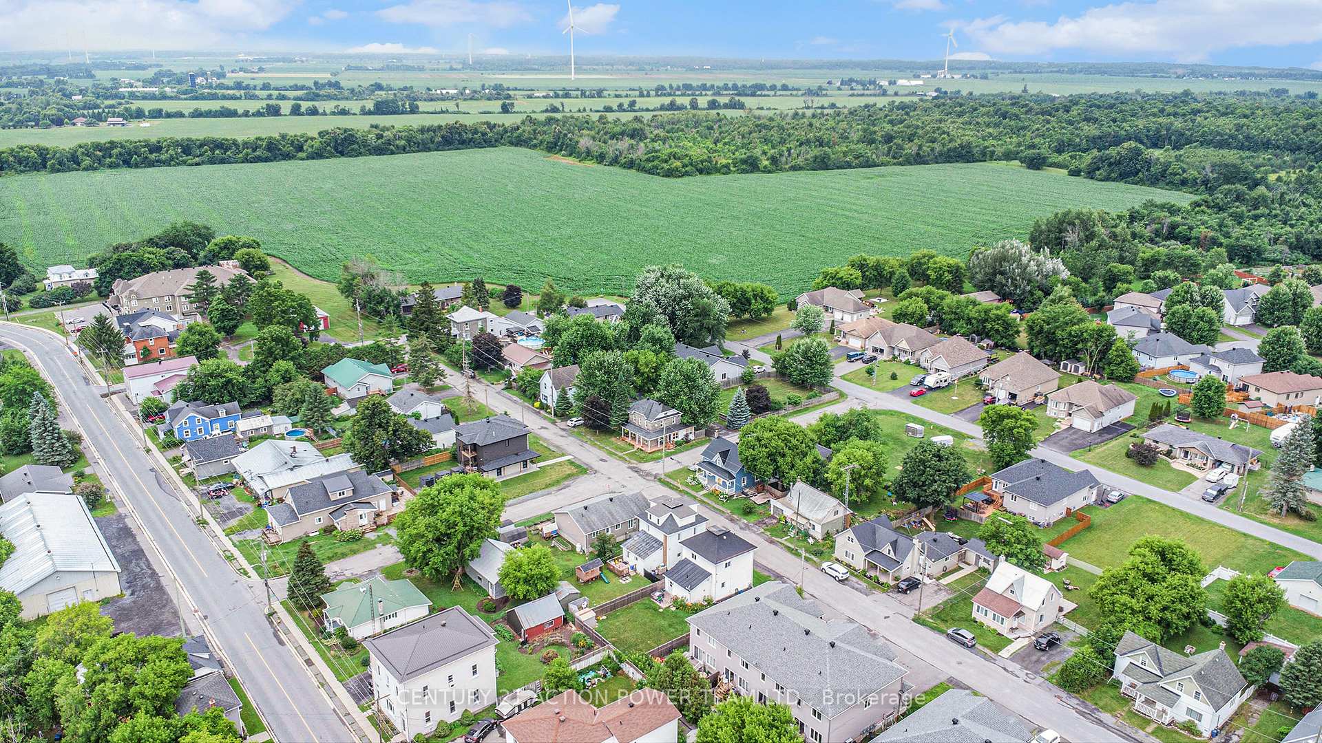 Photo 10 of 18 George Street S, North Stormont, North Stormont (Finch) Twp — HOMEH