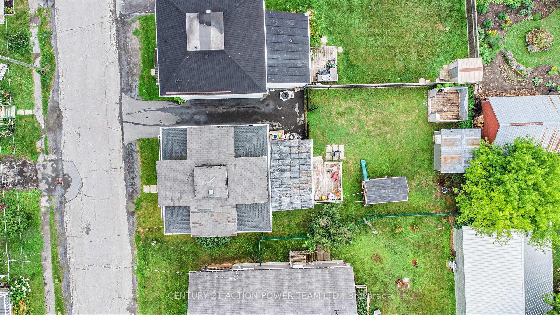 Photo 27 of 18 George Street S, North Stormont, North Stormont (Finch) Twp — HOMEH