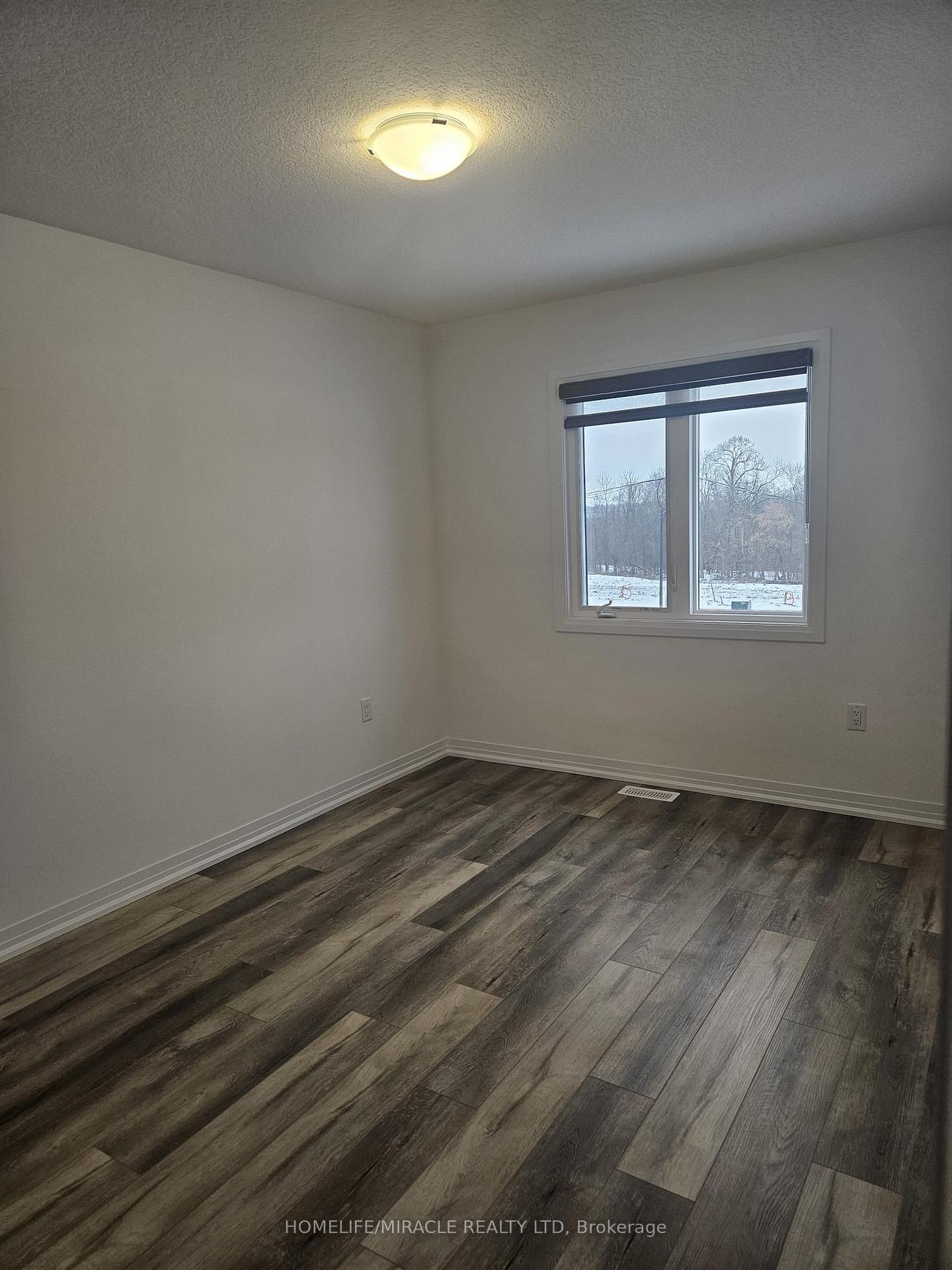 Photo 2 of 88 Gort Avenue, Brant, Paris — HOMEH