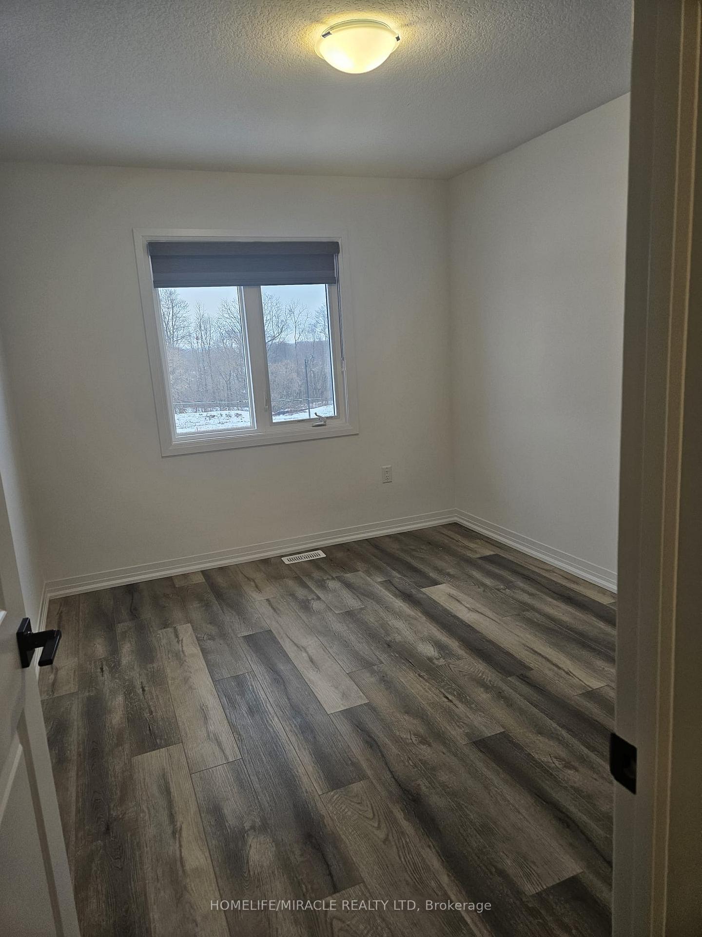 Photo 6 of 88 Gort Avenue, Brant, Paris — HOMEH