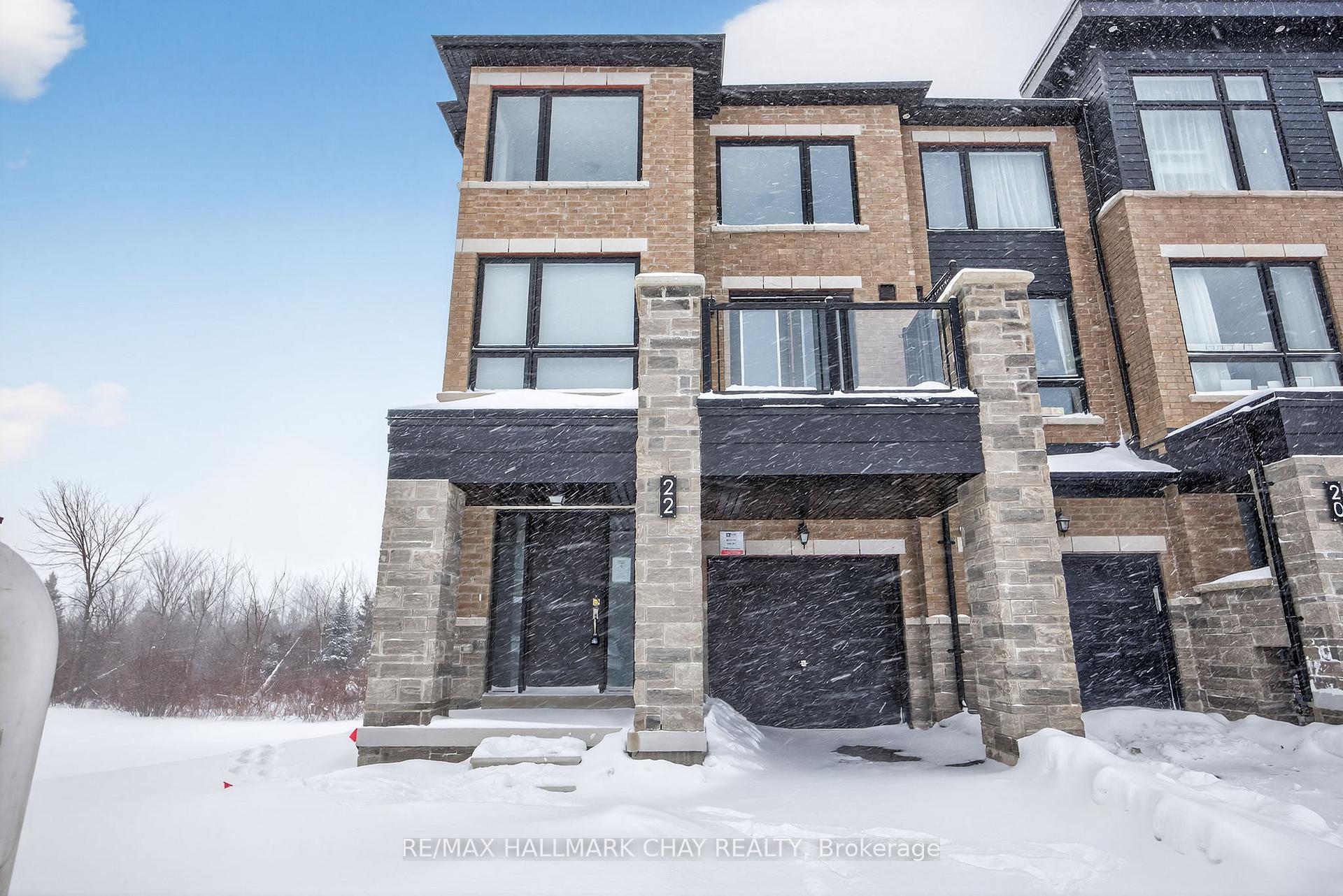 Photo 1 of 22 Blue Forest Crescent, Barrie, Innis-Shore — HOMEH