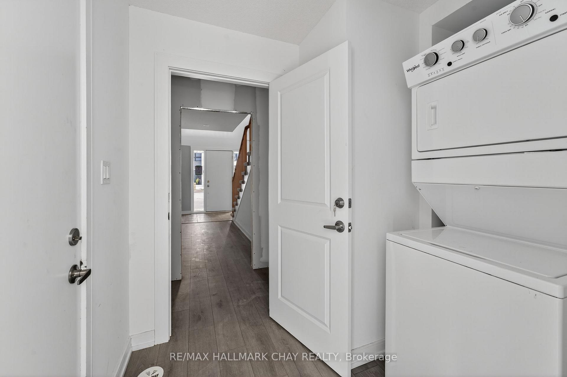 Photo 22 of 22 Blue Forest Crescent, Barrie, Innis-Shore — HOMEH