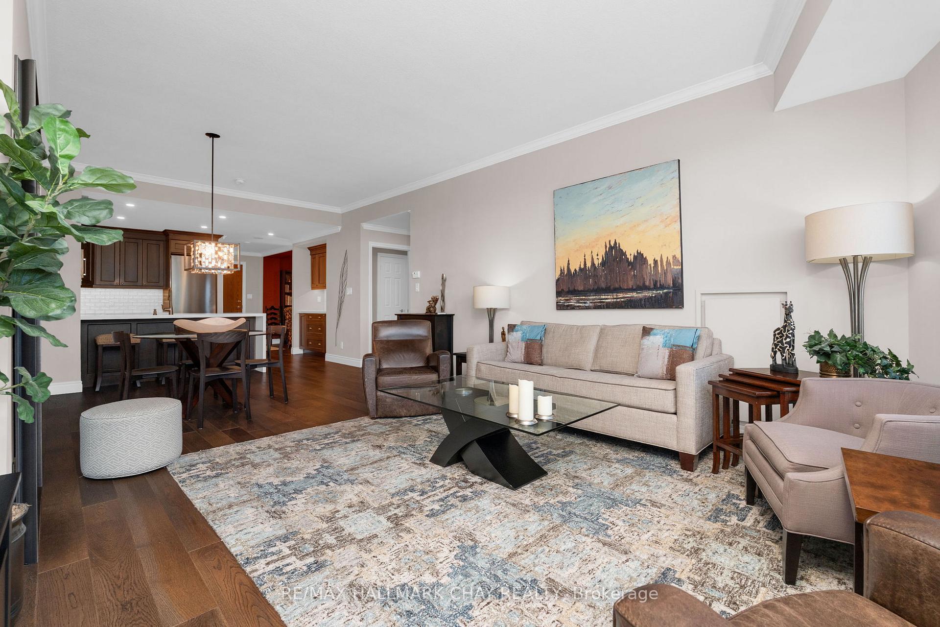 Photo 4 of Unit 1504, 37 Ellen Street, Barrie, Lakeshore — HOMEH