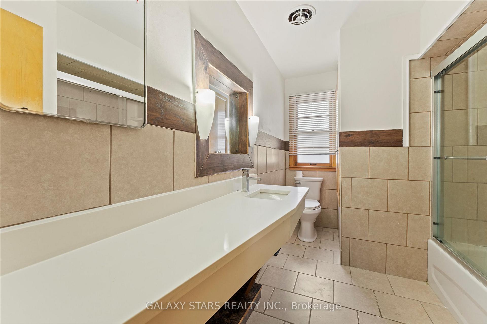 Photo 20 of 732 Church Street, Windsor — HOMEH
