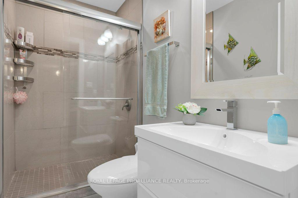 Photo 24 of 1071 Pine Path Lane, Frontenac, Frontenac North — HOMEH