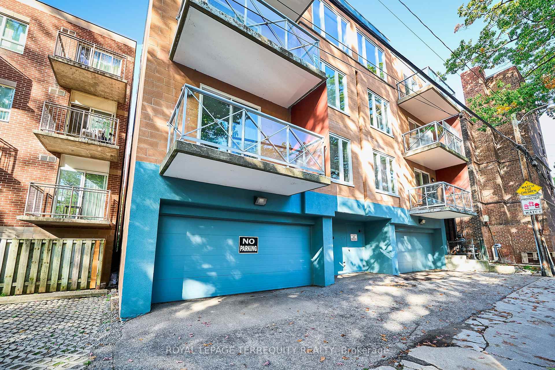 Photo 22 of Unit 203, 2365 Queen Street E, Toronto, The Beaches — HOMEH