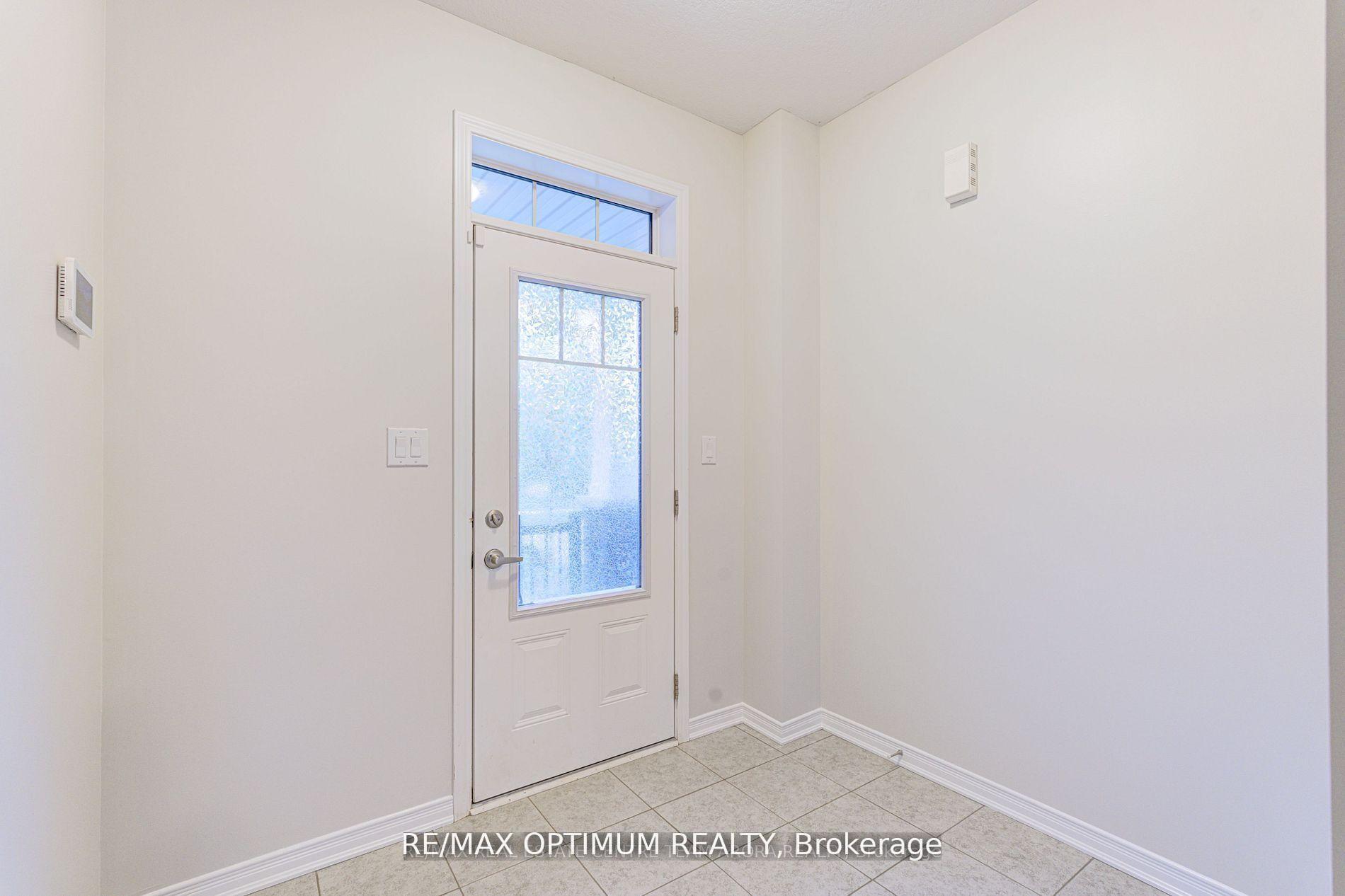 Photo 13 of 79 Oaktree Drive, Haldimand — HOMEH
