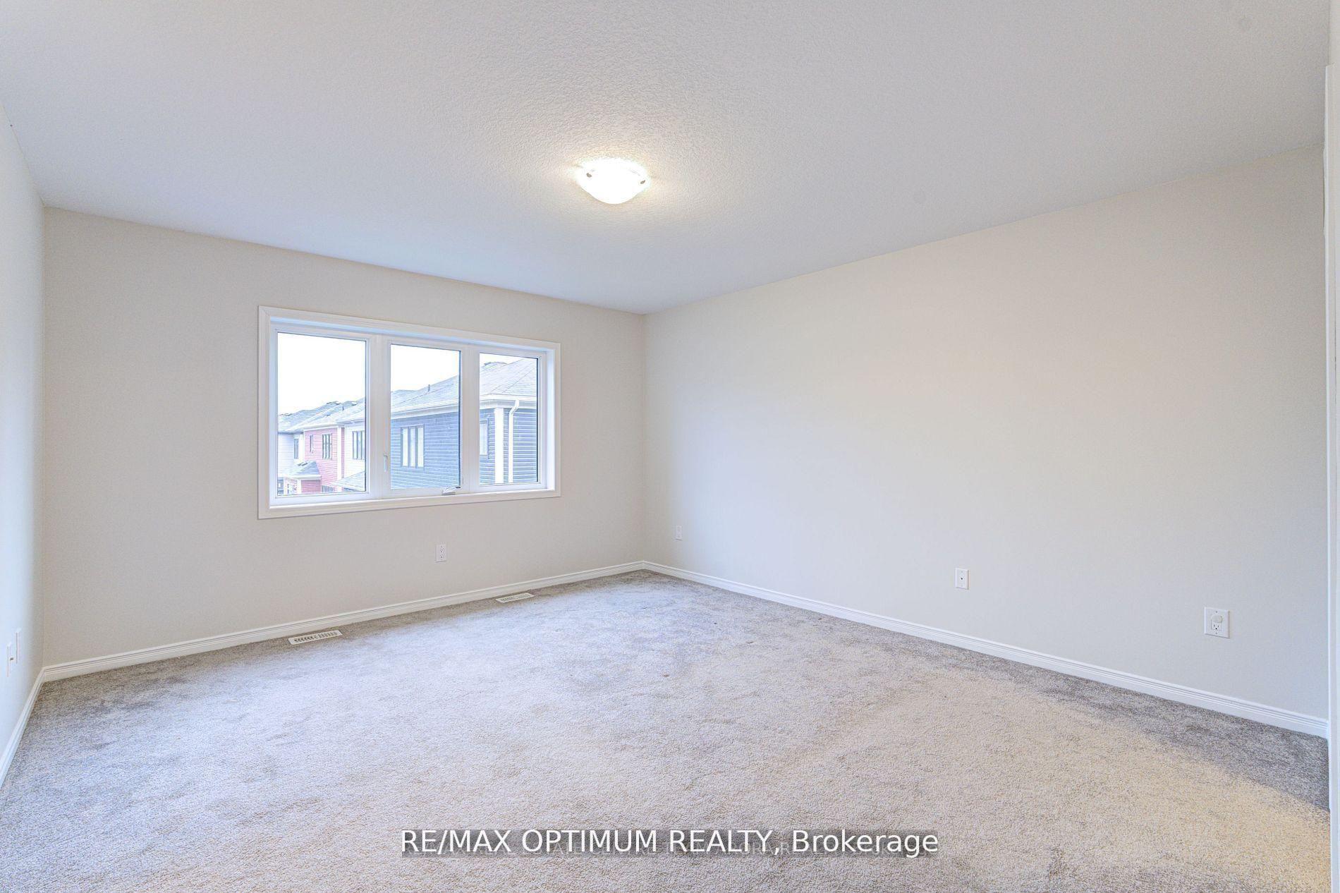 Photo 4 of 79 Oaktree Drive, Haldimand — HOMEH