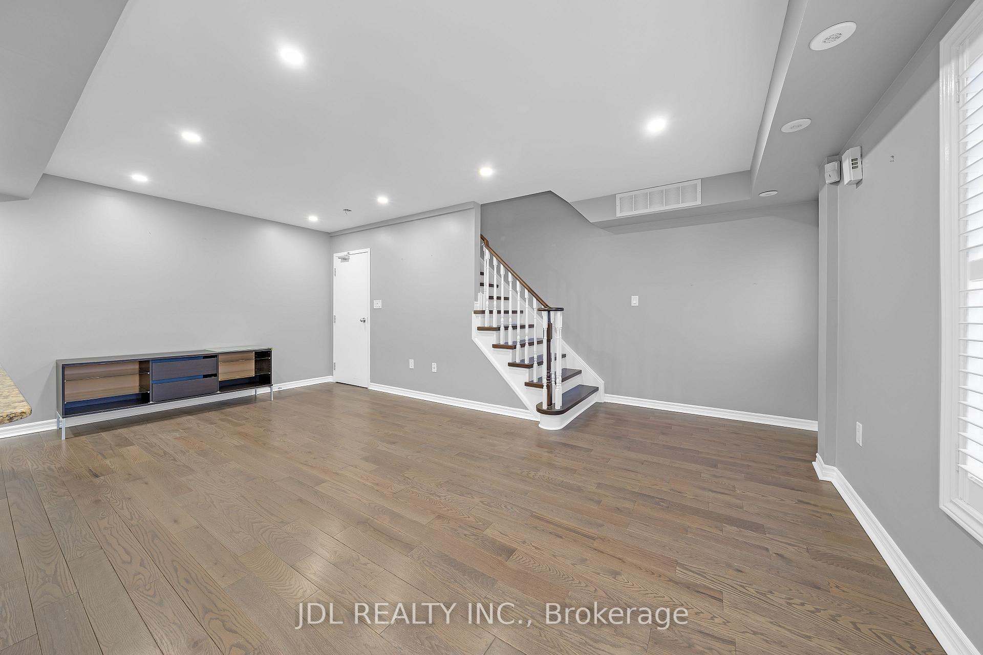 Photo 18 of 2081 Bur Oak Avenue, Markham, Greensborough — HOMEH