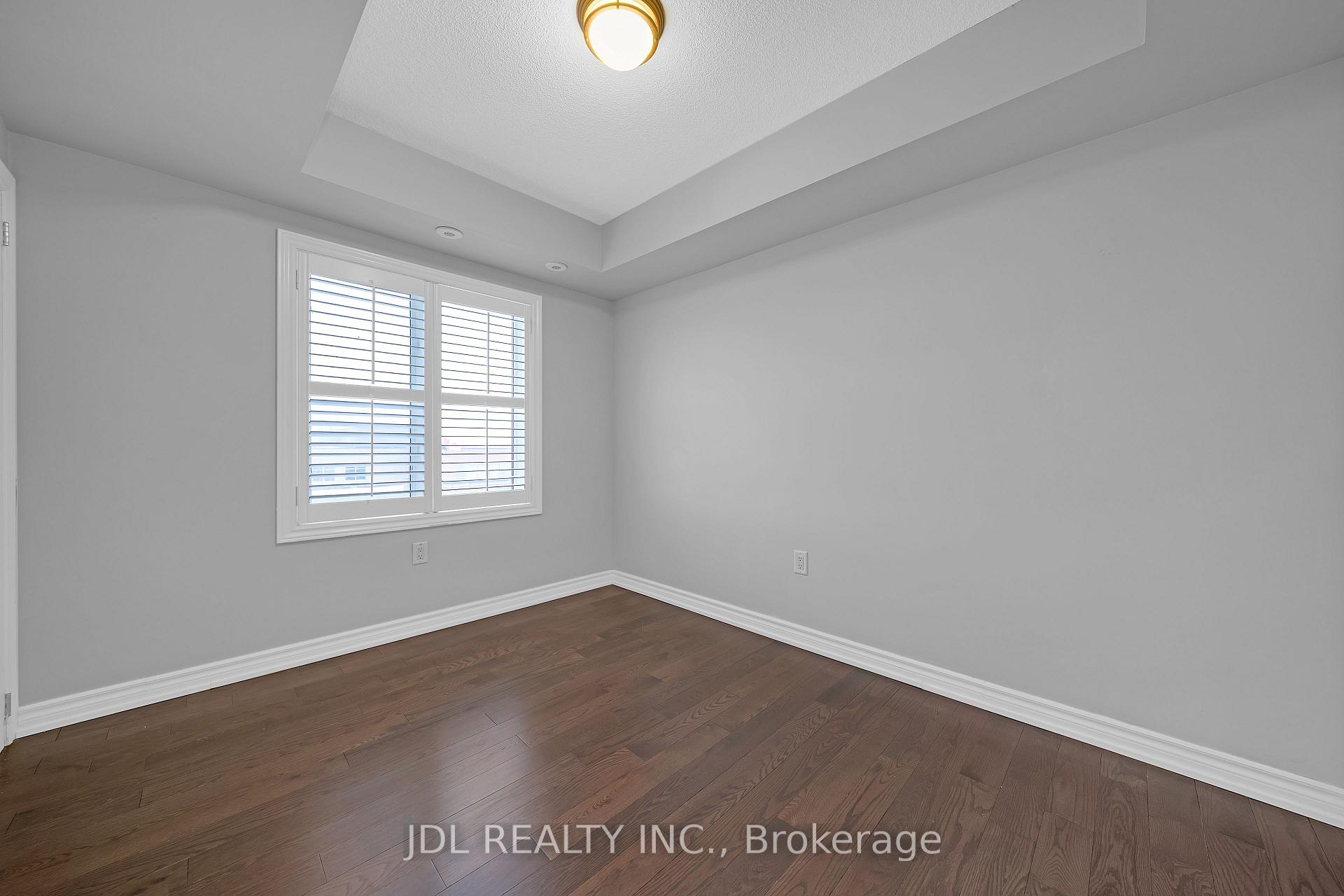 Photo 4 of 2081 Bur Oak Avenue, Markham, Greensborough — HOMEH