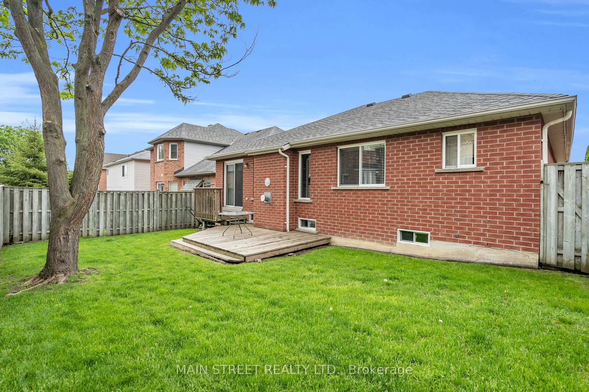 Photo 22 of 69 Brecken Drive, Georgina, Keswick South — HOMEH