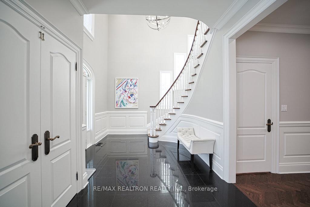 Photo 13 of 336 Brooke Avenue, Toronto, Bedford Park-Nortown — HOMEH