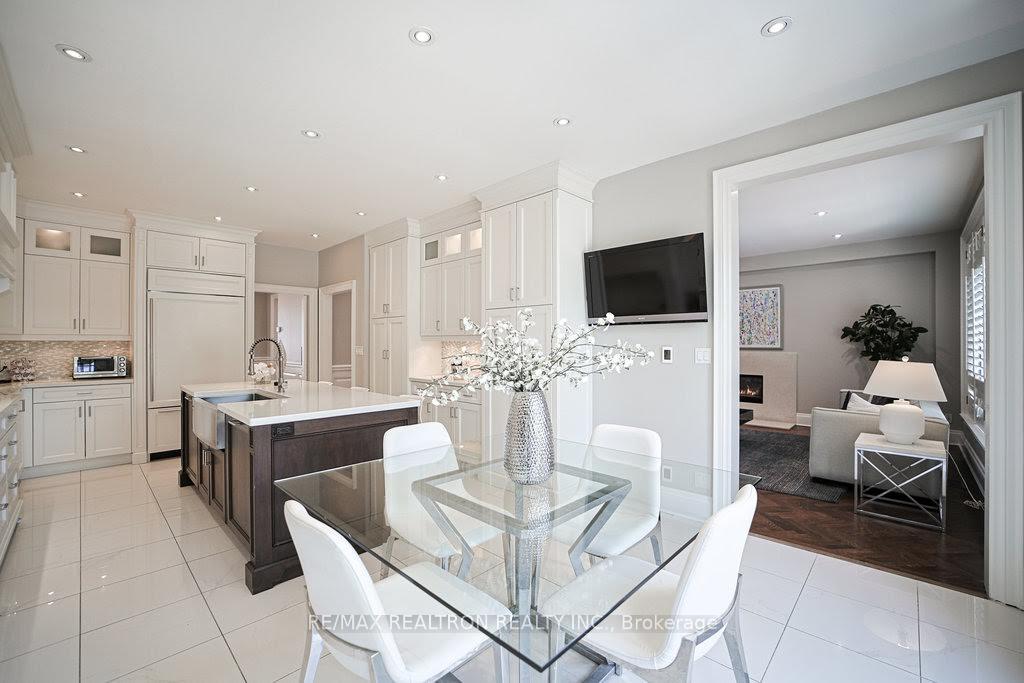 Photo 21 of 336 Brooke Avenue, Toronto, Bedford Park-Nortown — HOMEH