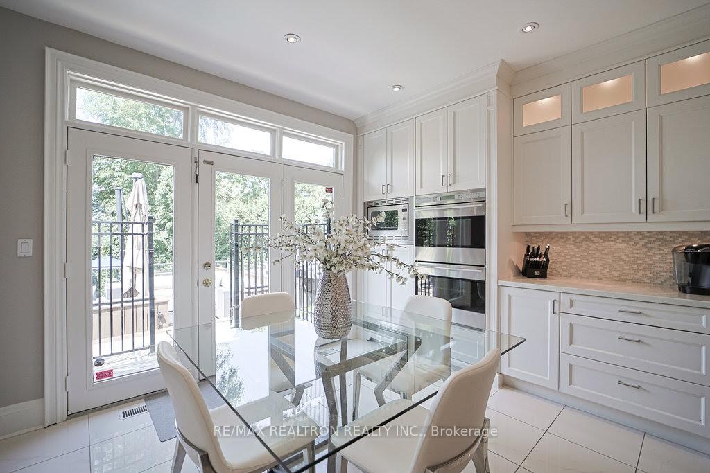 Photo 25 of 336 Brooke Avenue, Toronto, Bedford Park-Nortown — HOMEH