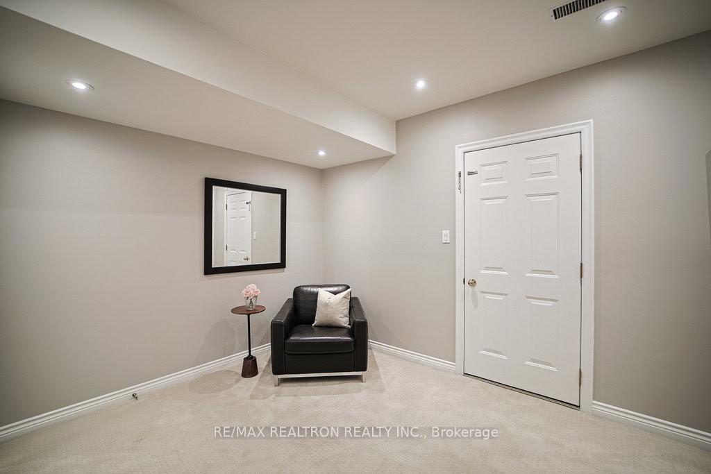 Photo 29 of 336 Brooke Avenue, Toronto, Bedford Park-Nortown — HOMEH