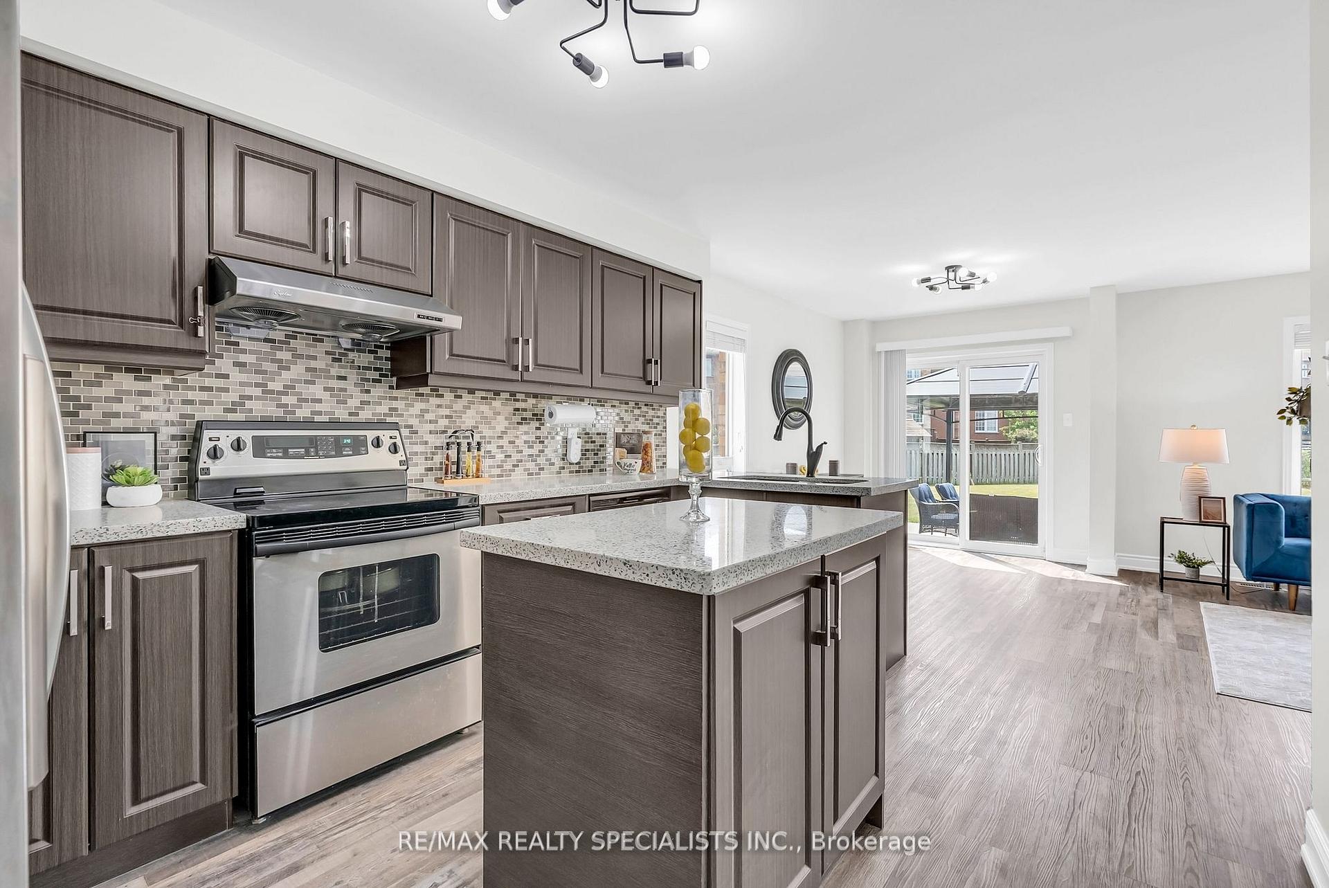 Photo 12 of 28 Serenity Lane, Brampton, Sandringham-Wellington — HOMEH