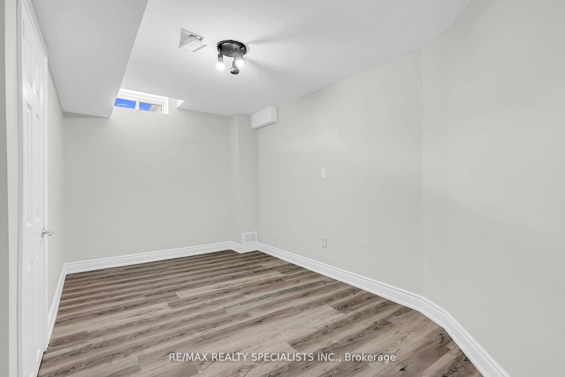 Photo 48 of 28 Serenity Lane, Brampton, Sandringham-Wellington — HOMEH