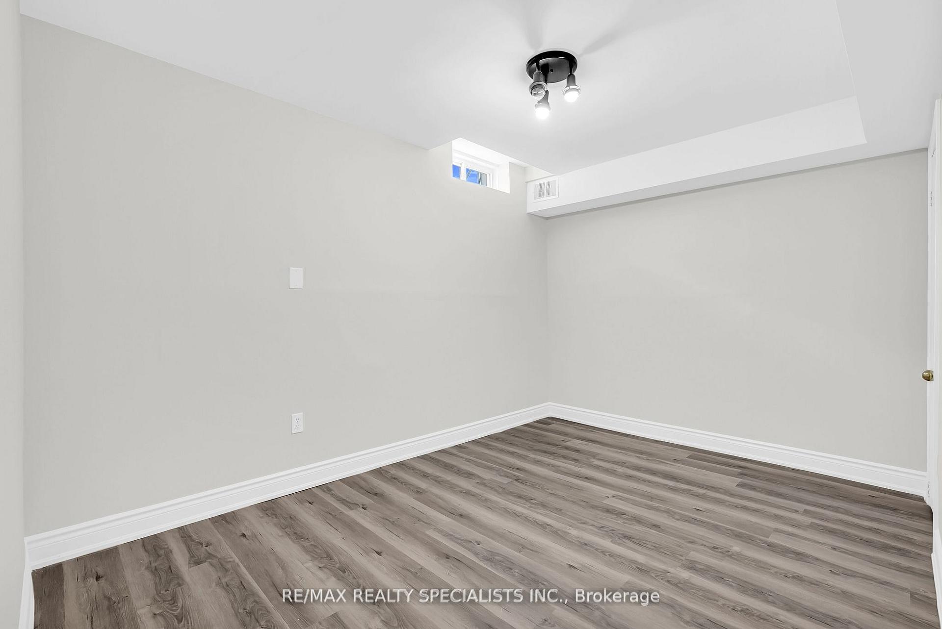 Photo 30 of 28 Serenity Lane, Brampton, Sandringham-Wellington — HOMEH