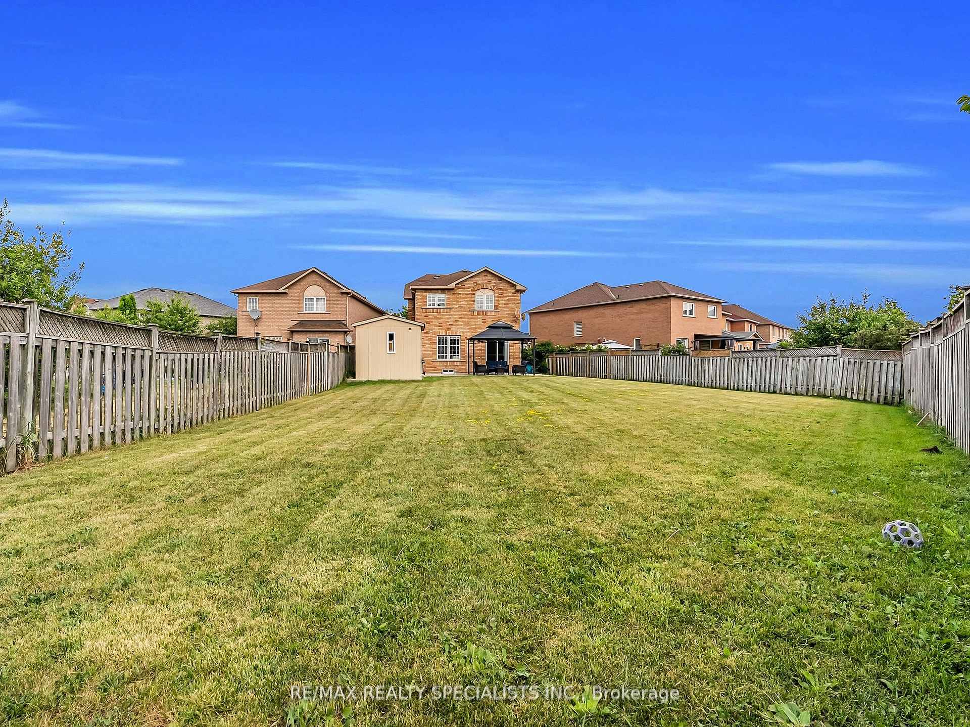 Photo 42 of 28 Serenity Lane, Brampton, Sandringham-Wellington — HOMEH
