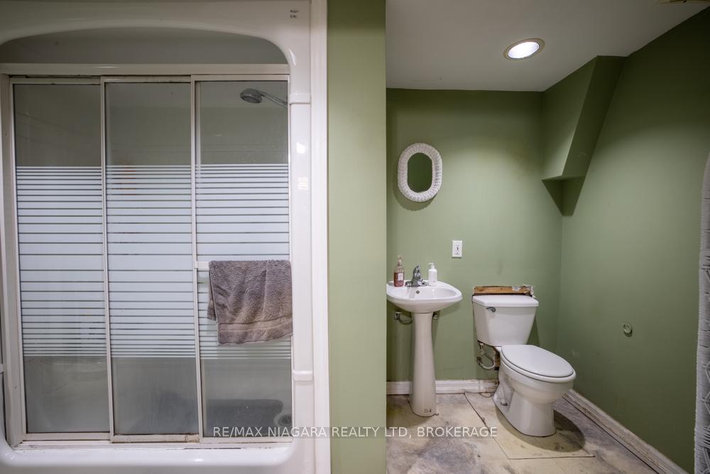 Photo 12 of 55 Ann Street, Thorold, Thorold Downtown — HOMEH