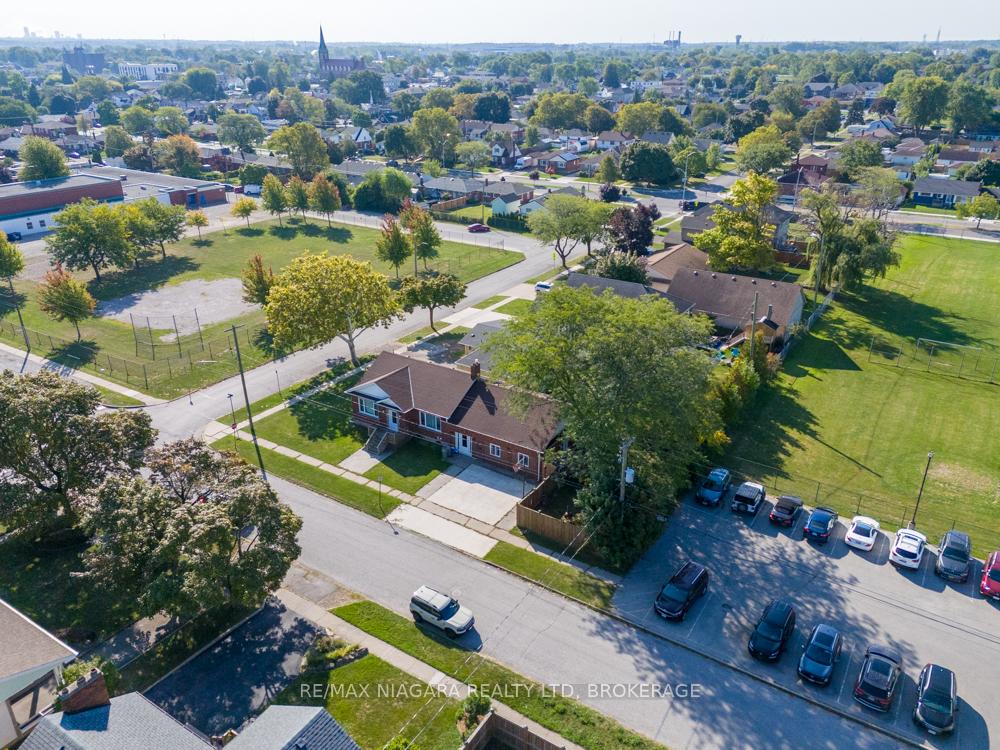 Photo 23 of 55 Ann Street, Thorold, Thorold Downtown — HOMEH