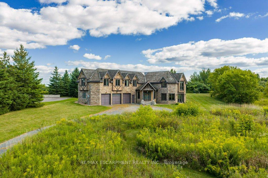 Photo 7 of 76 Oak Avenue, Hamilton, Greensville — HOMEH