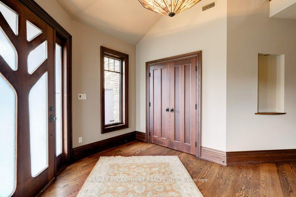 Photo 4 of 76 Oak Avenue, Hamilton, Greensville — HOMEH