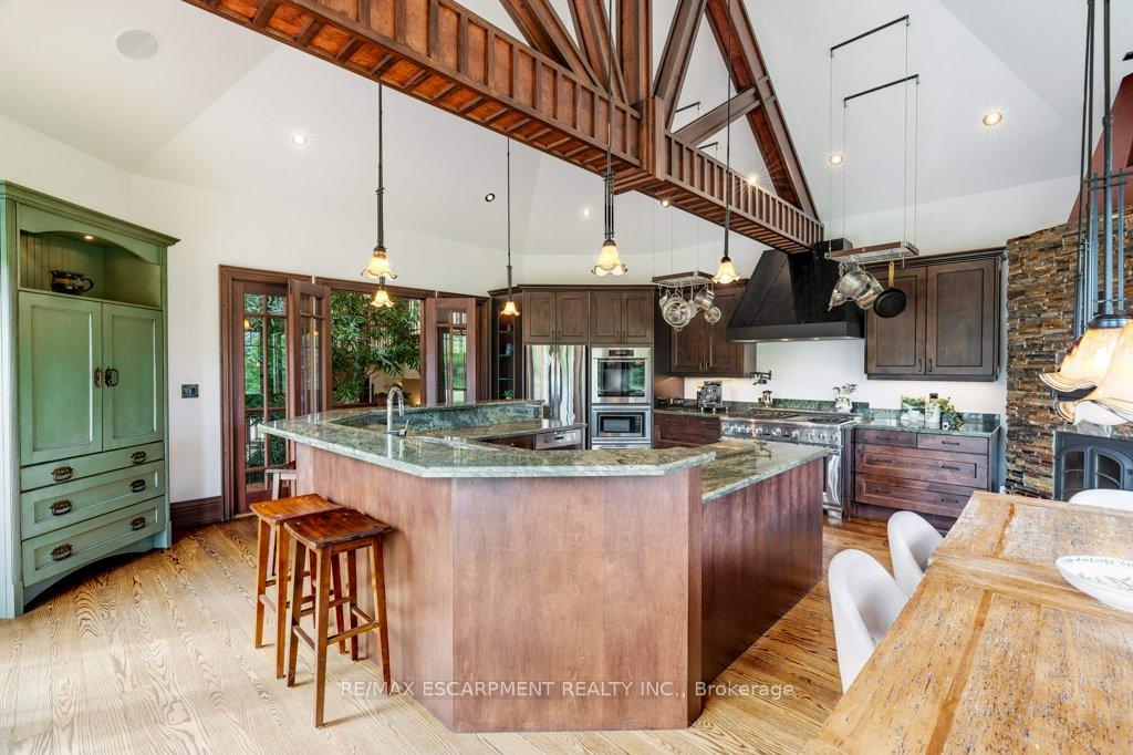 Photo 11 of 76 Oak Avenue, Hamilton, Greensville — HOMEH