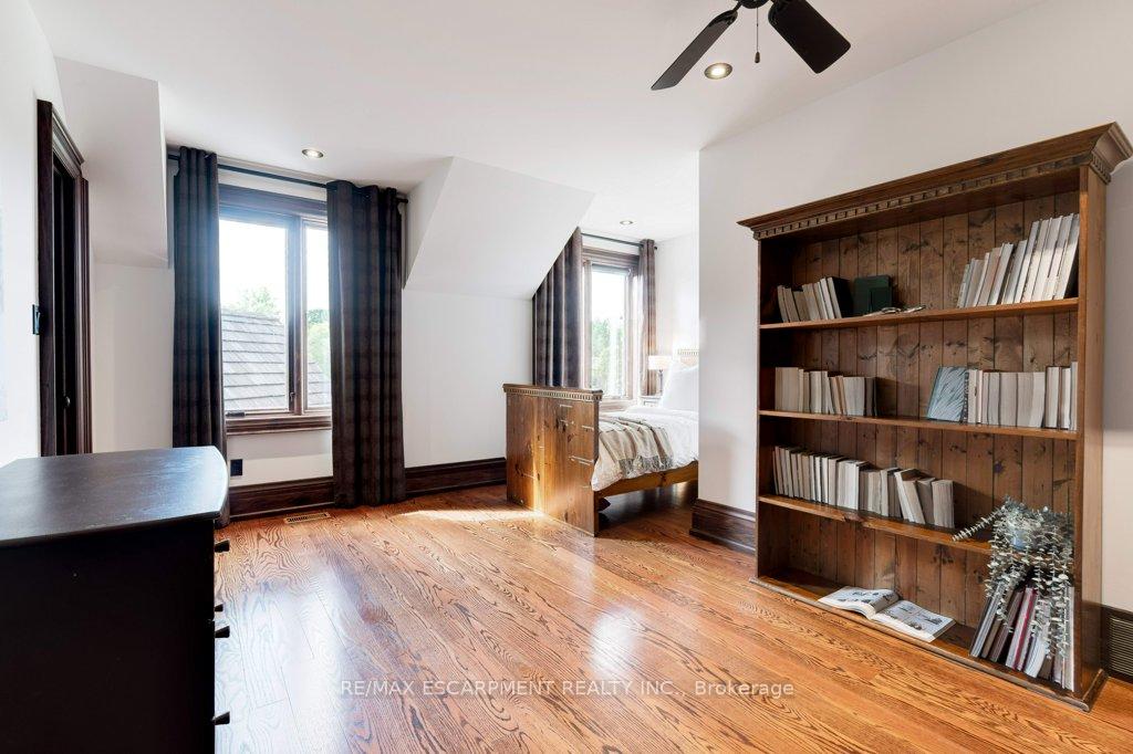 Photo 32 of 76 Oak Avenue, Hamilton, Greensville — HOMEH