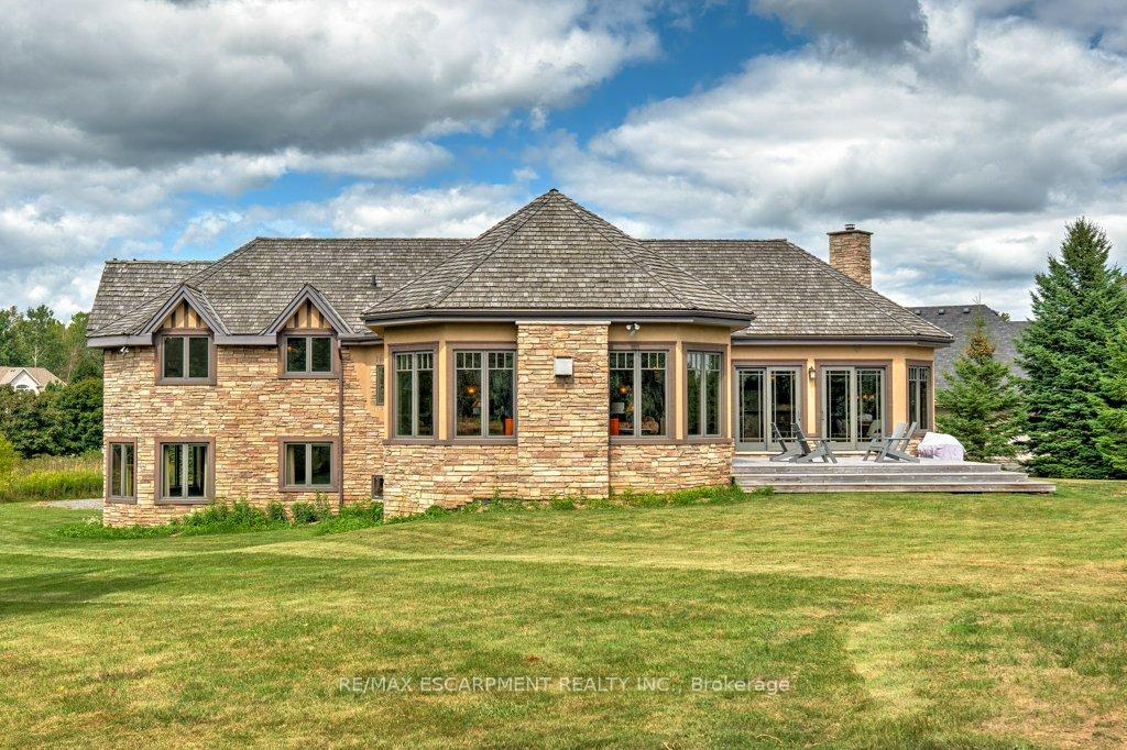 Photo 31 of 76 Oak Avenue, Hamilton, Greensville — HOMEH