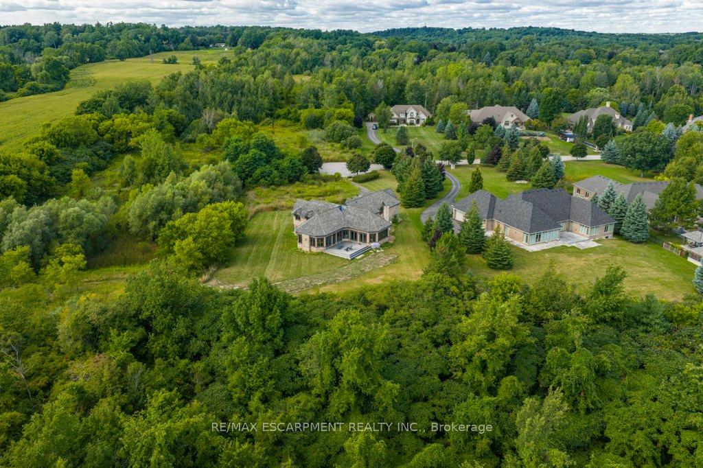 Photo 37 of 76 Oak Avenue, Hamilton, Greensville — HOMEH