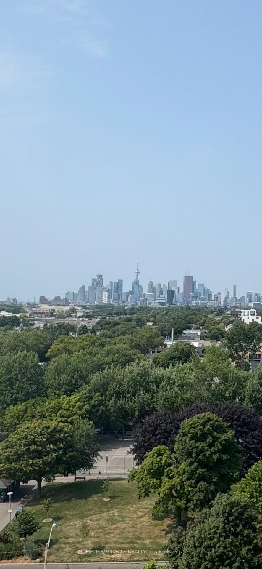 Photo 10 of Unit 1012, 1050 Eastern Avenue, Toronto, The Beaches — HOMEH
