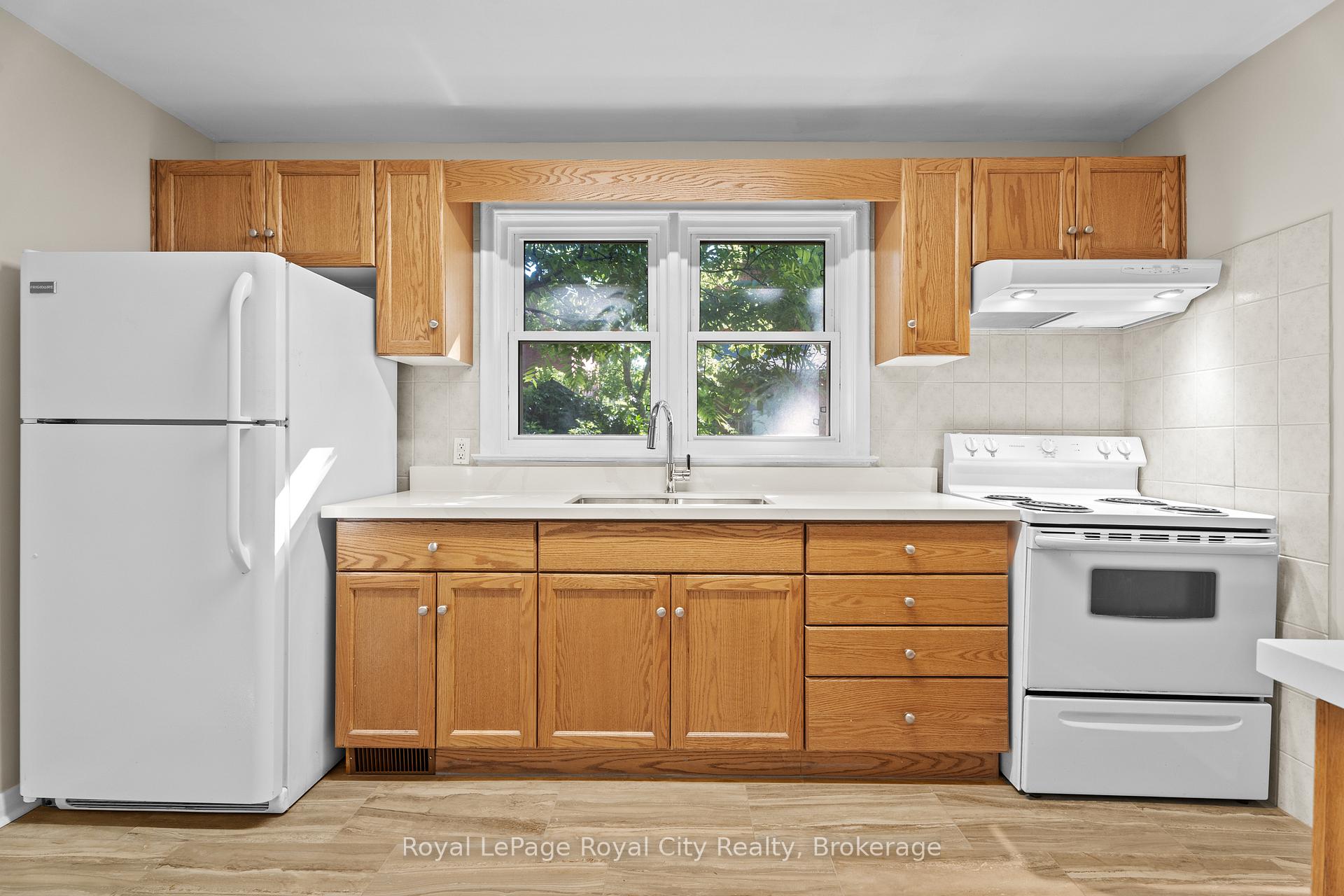 Photo 5 of Unit D, 109 Northumberland Street, Guelph, Downtown — HOMEH