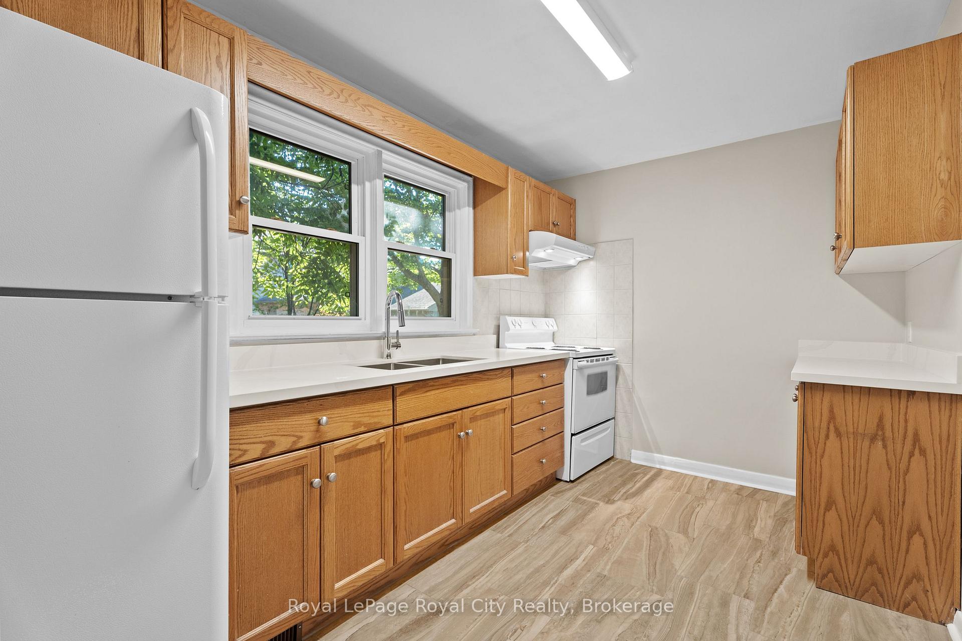 Photo 6 of Unit D, 109 Northumberland Street, Guelph, Downtown — HOMEH