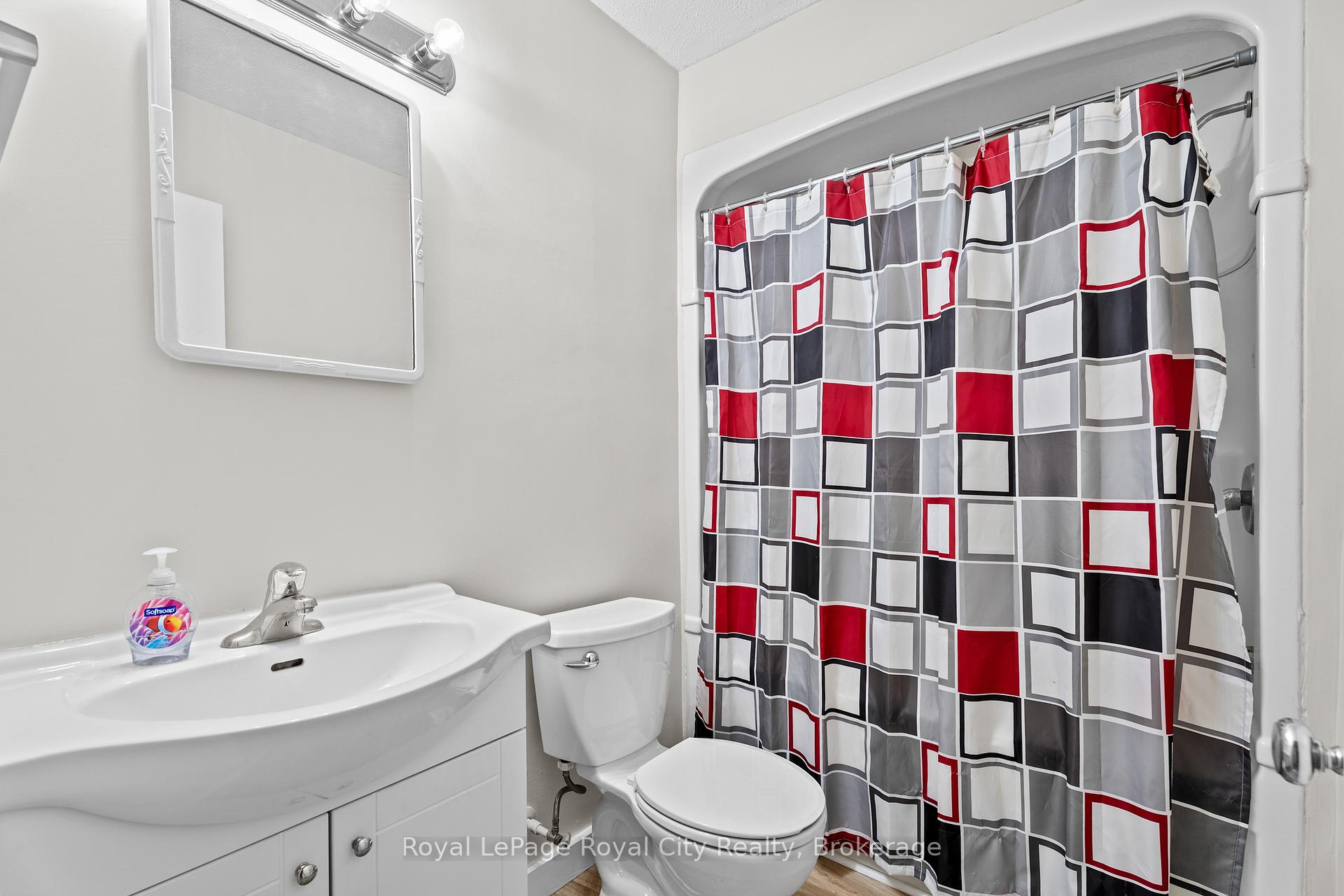 Photo 10 of Unit D, 109 Northumberland Street, Guelph, Downtown — HOMEH