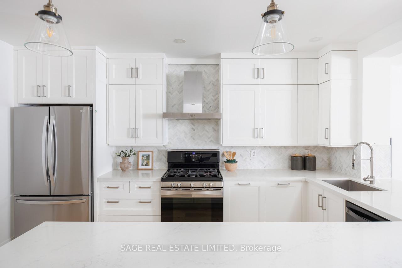 Photo 1 of 195 Albertus Avenue, Toronto, Lawrence Park South — HOMEH
