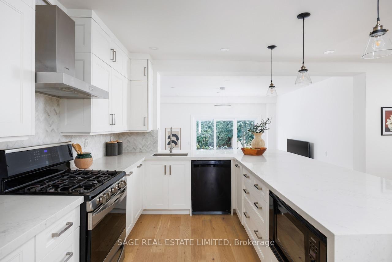 Photo 4 of 195 Albertus Avenue, Toronto, Lawrence Park South — HOMEH