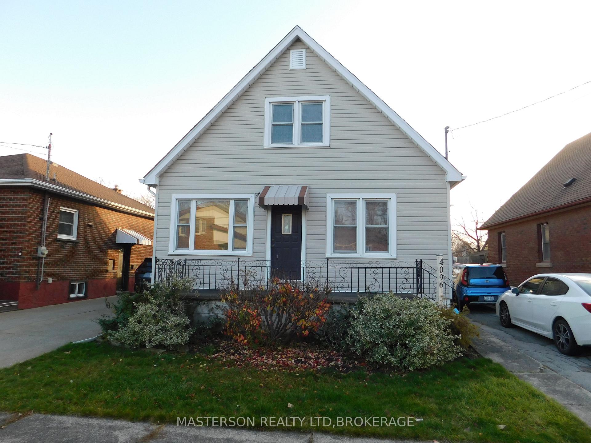 Photo 1 of 4096 Dyson Avenue, Niagara Falls, Downtown — HOMEH