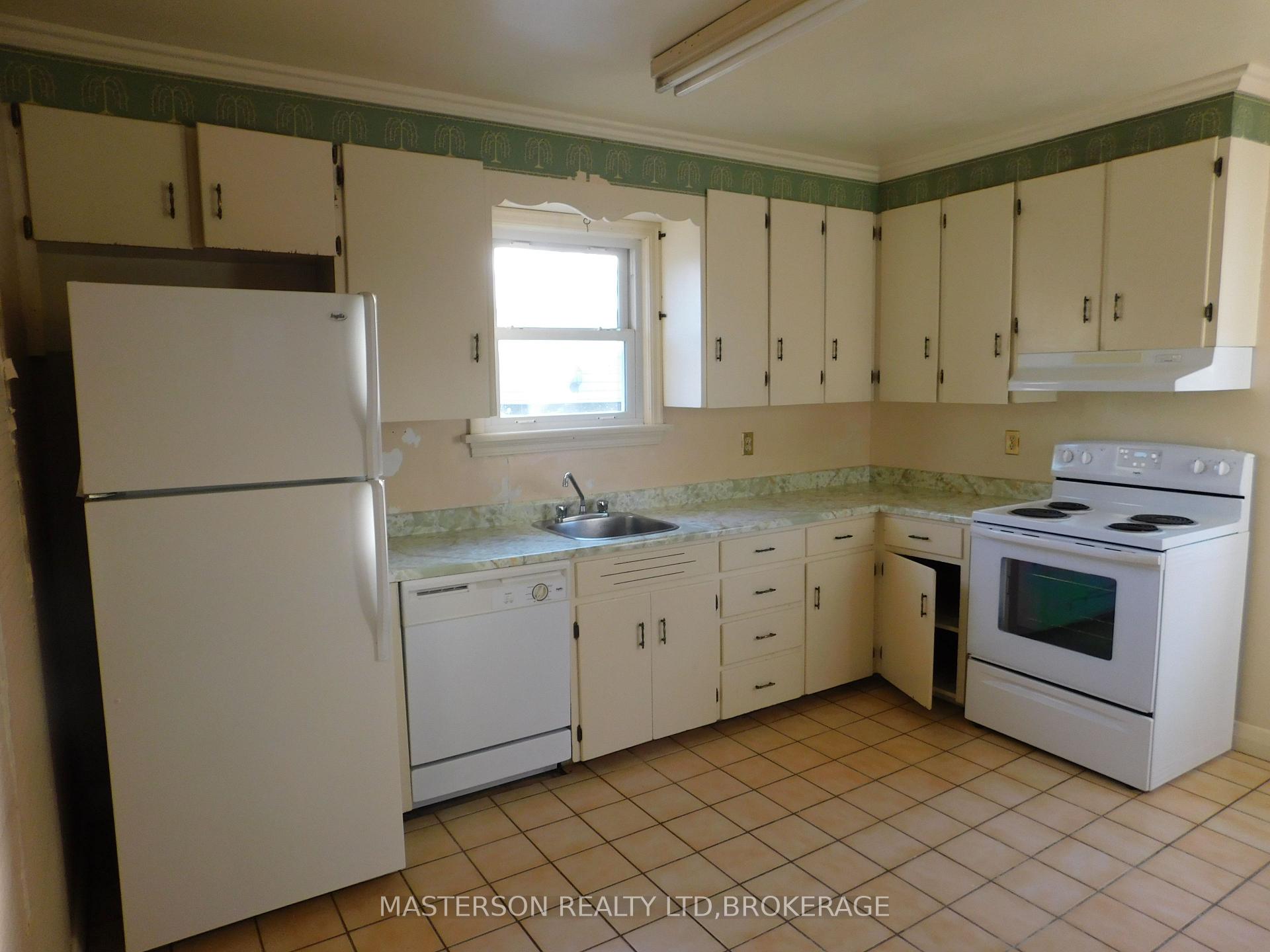 Photo 18 of 4096 Dyson Avenue, Niagara Falls, Downtown — HOMEH