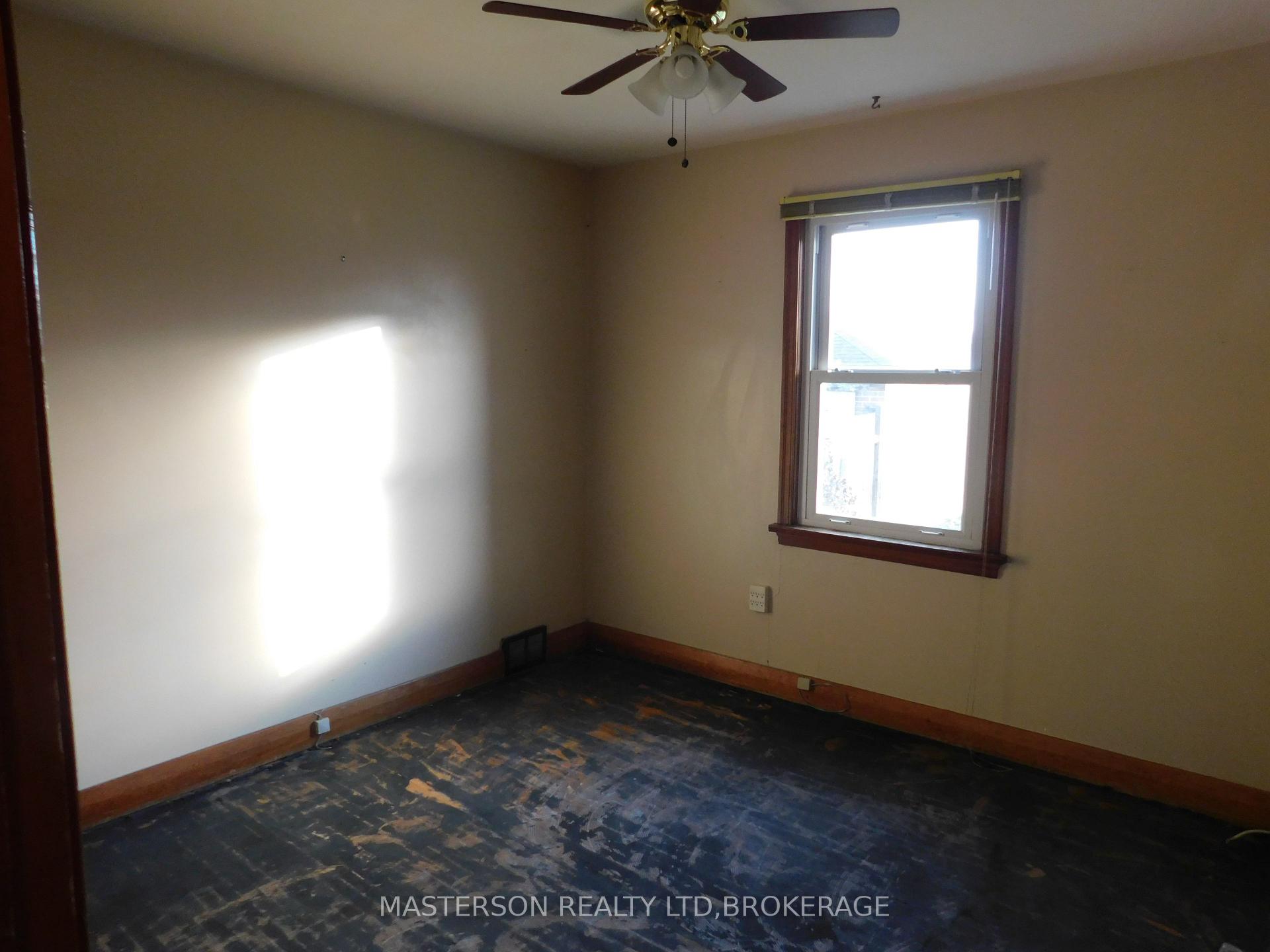 Photo 22 of 4096 Dyson Avenue, Niagara Falls, Downtown — HOMEH
