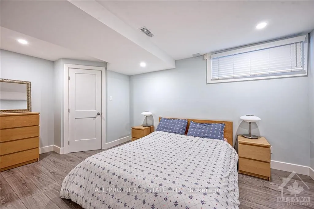 Photo 16 of 4318 Totem Drive, Ottawa, Riverside South/Gloucester Glen — HOMEH
