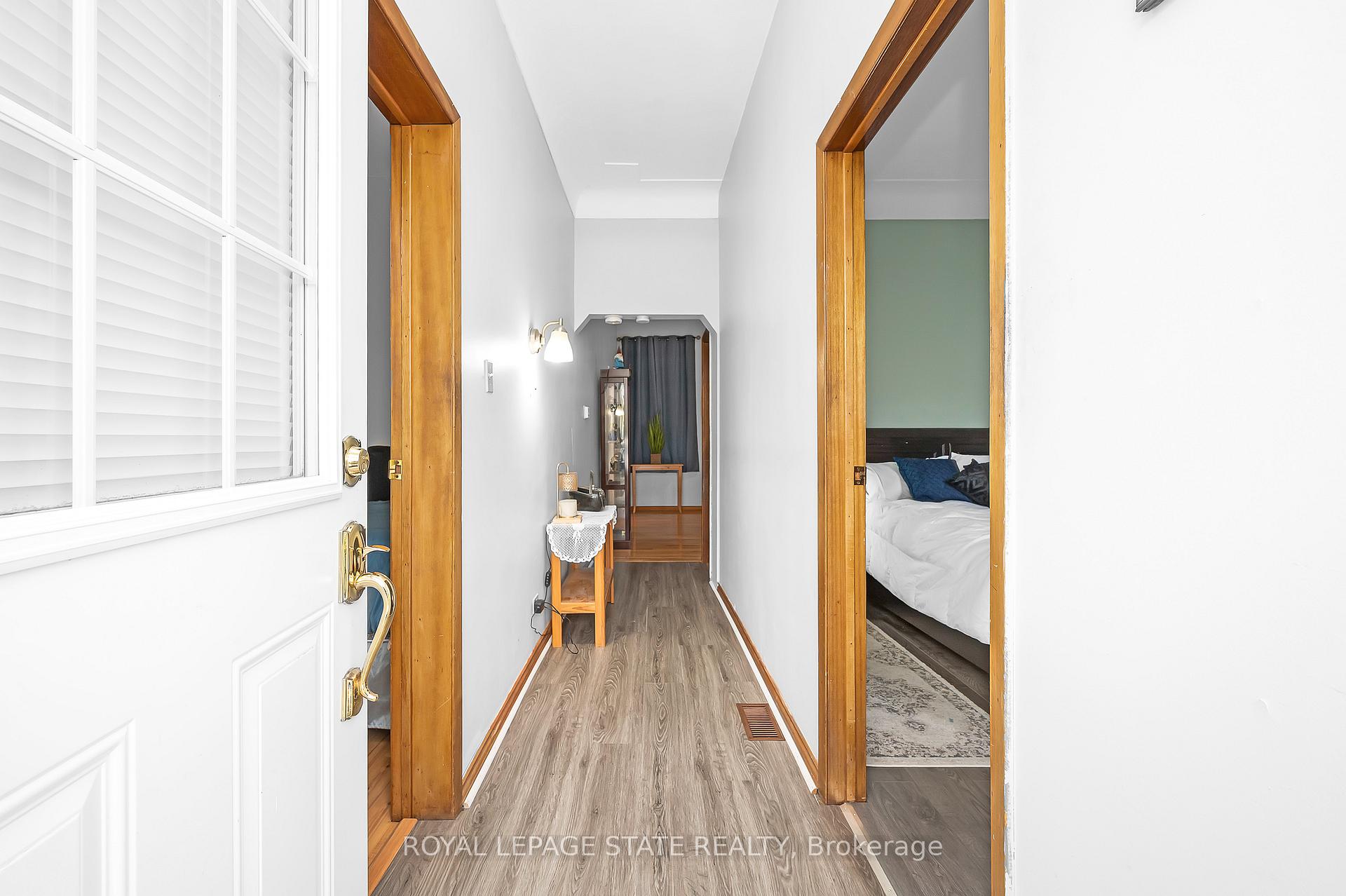 Photo 2 of 127 East Avenue N, Hamilton, Landsdale — HOMEH