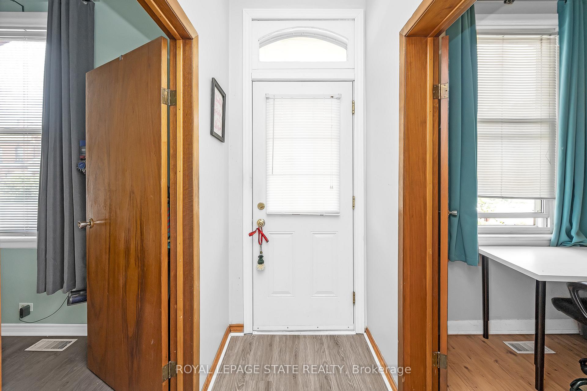 Photo 5 of 127 East Avenue N, Hamilton, Landsdale — HOMEH